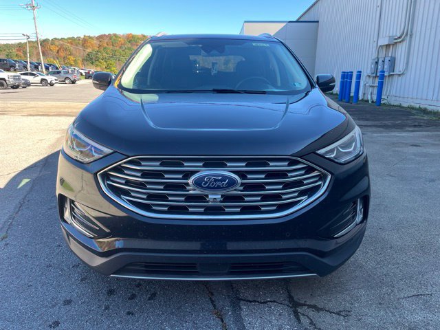Used 2022 Ford Edge Titanium w/ Equipment Group 301A AWD/4WD image 10