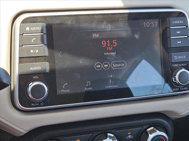 Used 2021 Nissan Versa SV FWD image 9