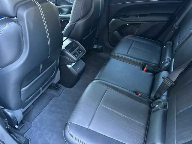Used 2024 Cadillac Lyriq Luxury RWD image 14