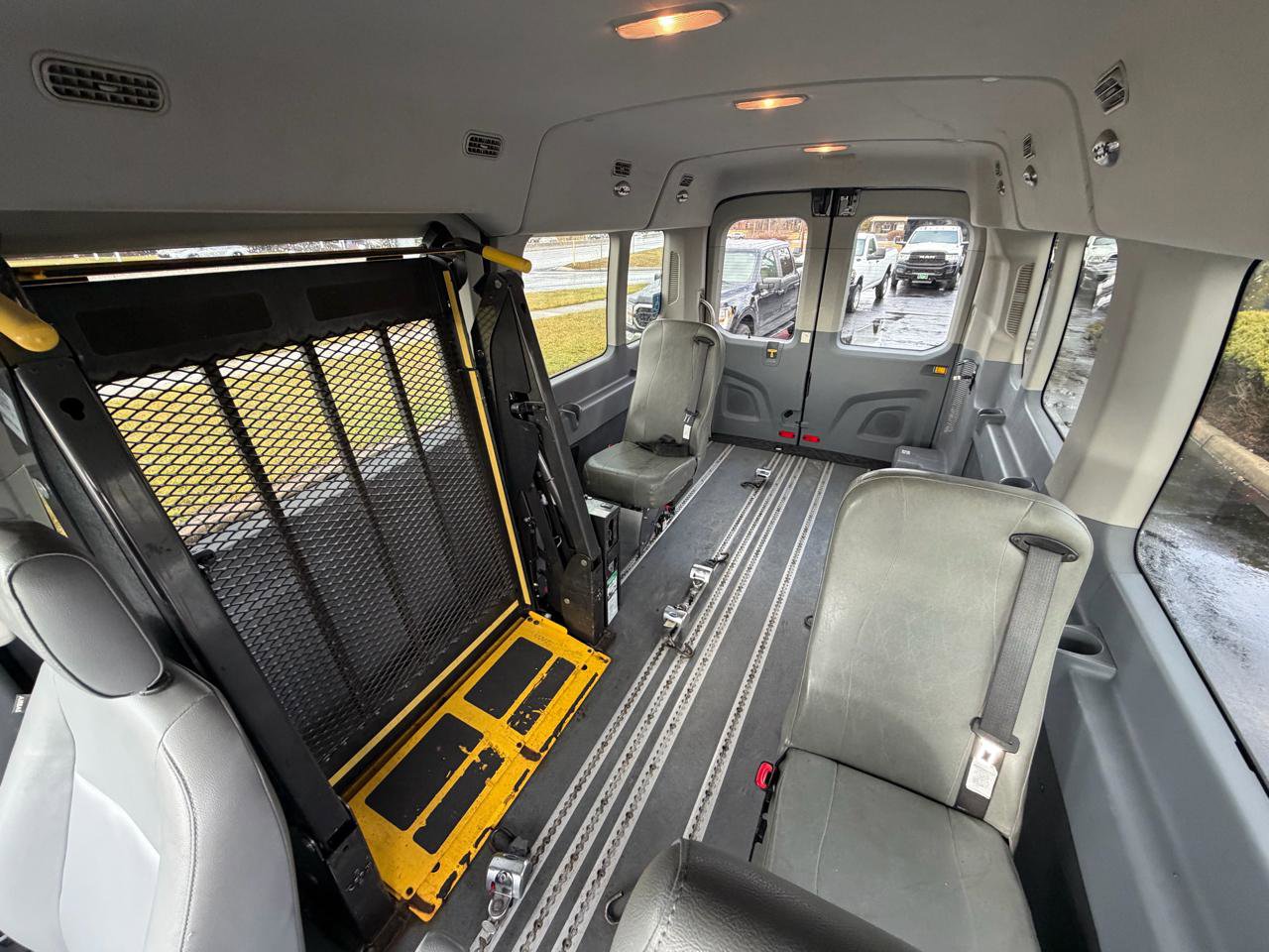 Used 2015 Ford Transit 350 XL RWD image 20