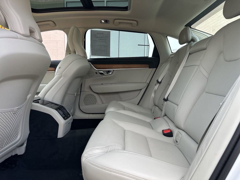 Used 2020 Volvo S90 T6 Inscription w/ Protection Package Premier image 37