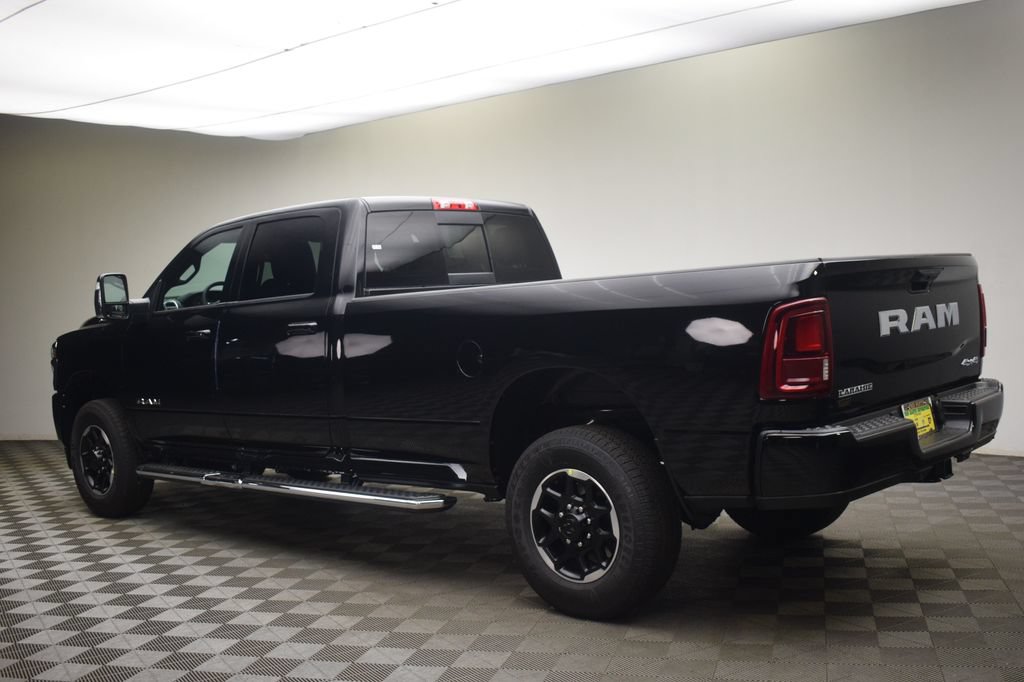 New 2026 RAM 2500 Laramie AWD/4WD image 14