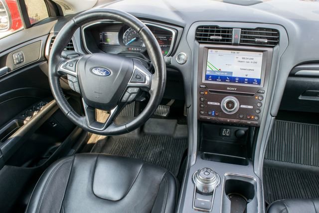 Used 2020 Ford Fusion Energi Titanium FWD image 24