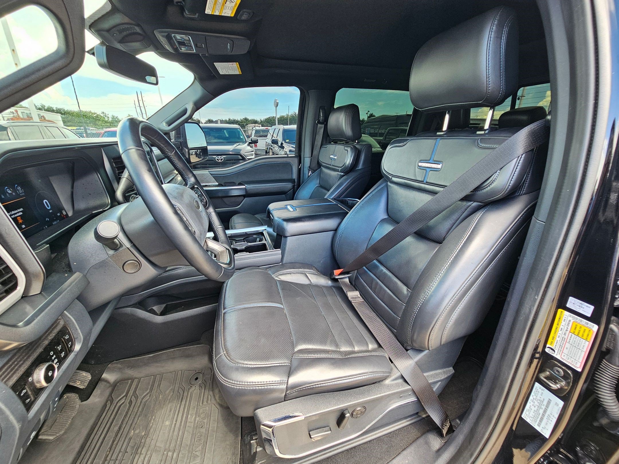 Used 2025 Ford F350 Platinum AWD/4WD image 15