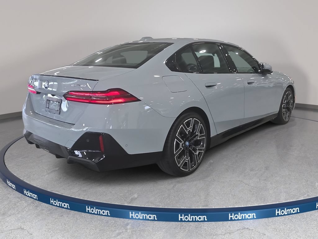Used 2024 BMW i5 eDrive40i w/ M Sport Package RWD image 5