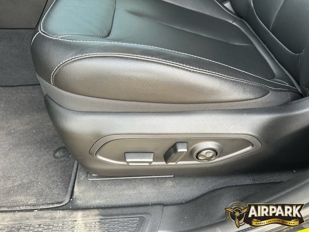 New 2023 Jeep Grand Cherokee 4WD 4xe image 17