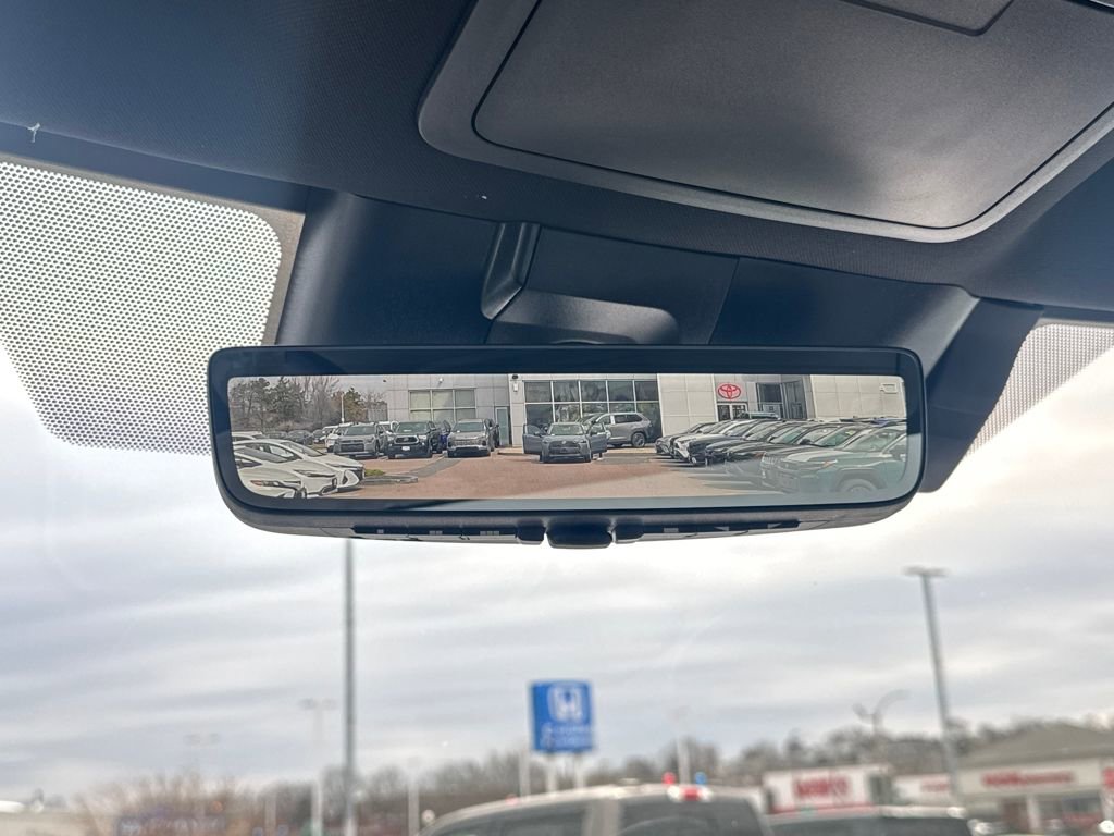 New 2026 Toyota Tundra Platinum image 32