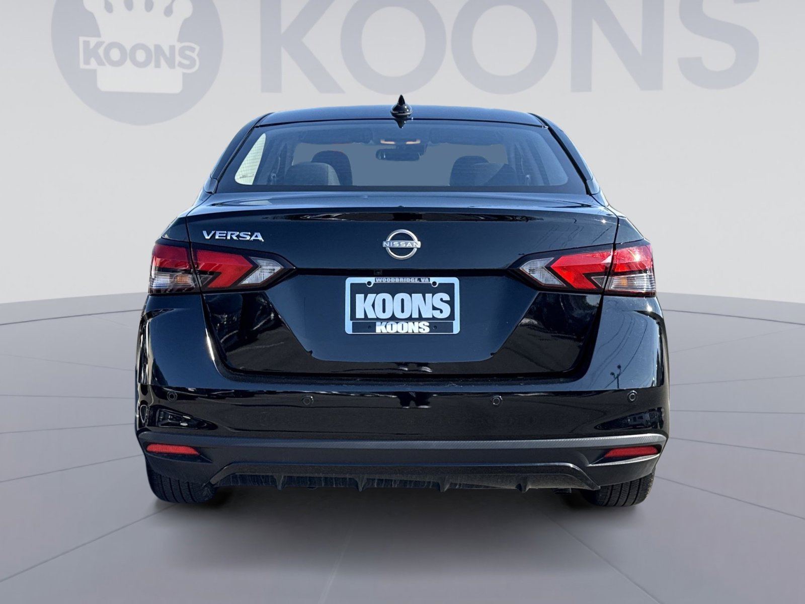 Used 2025 Nissan Versa SV image 5