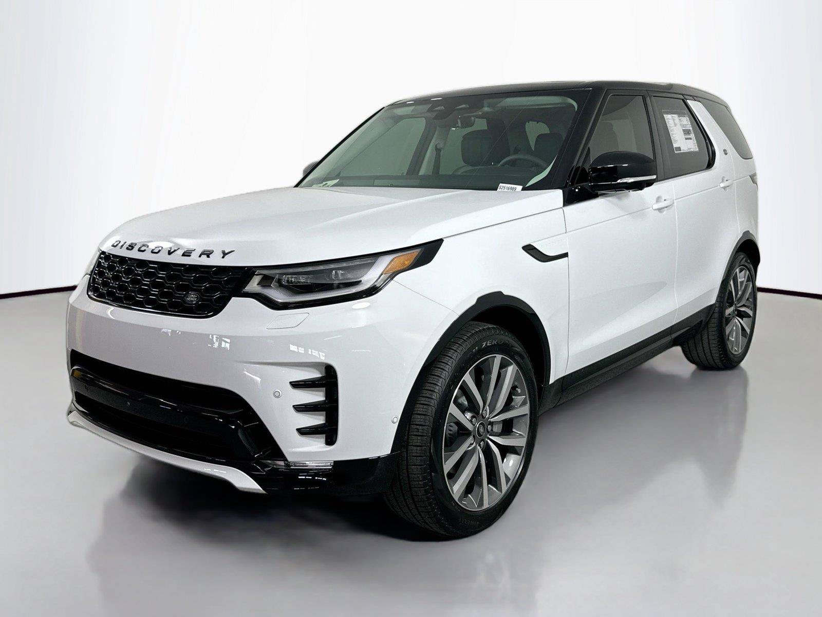Used 2025 Land Rover Discovery Dynamic SE AWD/4WD image 1