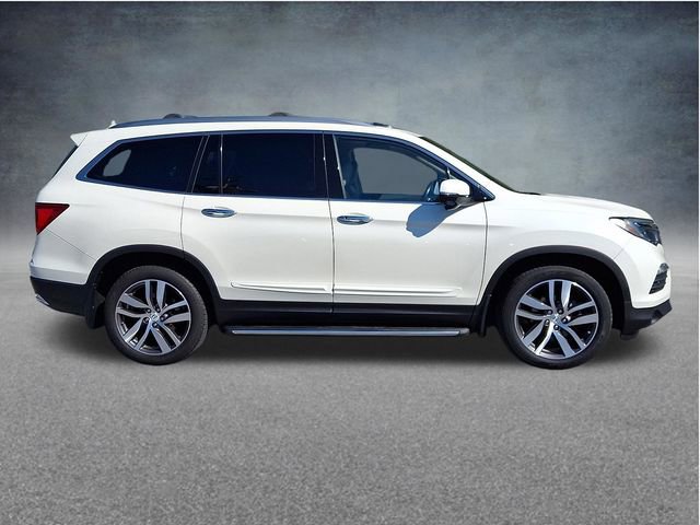 Used 2017 Honda Pilot Touring image 7