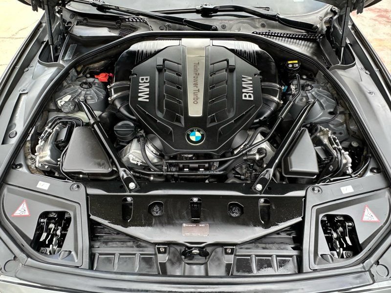 Used 2015 BMW 550i Sedan RWD image 25