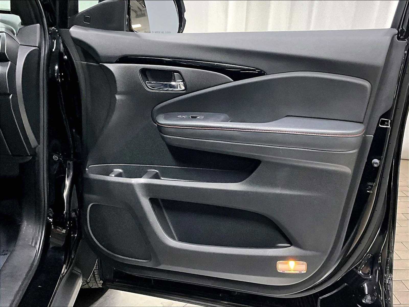 Used 2020 Honda Ridgeline Black Edition image 28