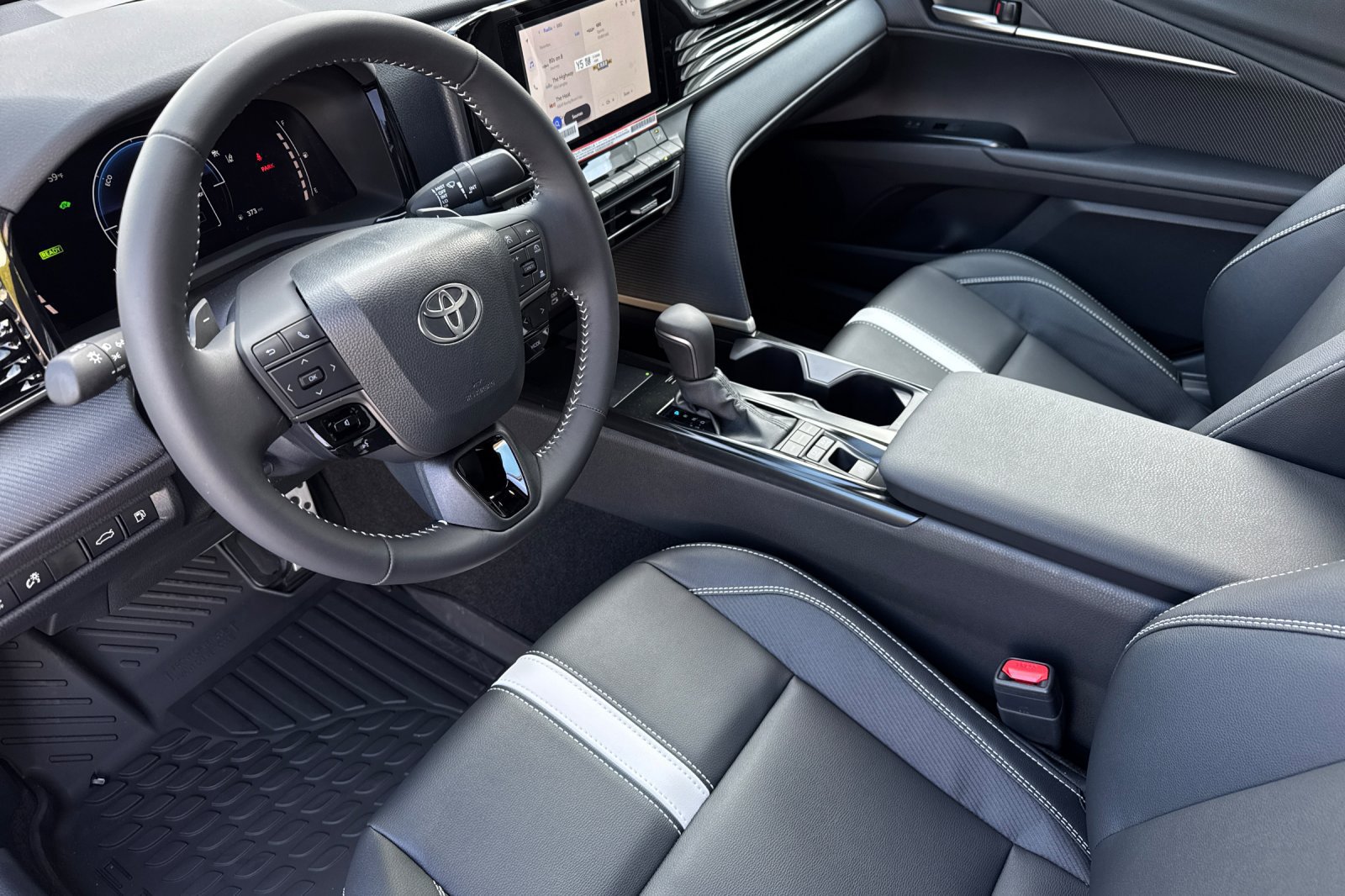 New 2026 Toyota Camry SE w/ Convenience Package FWD image 10