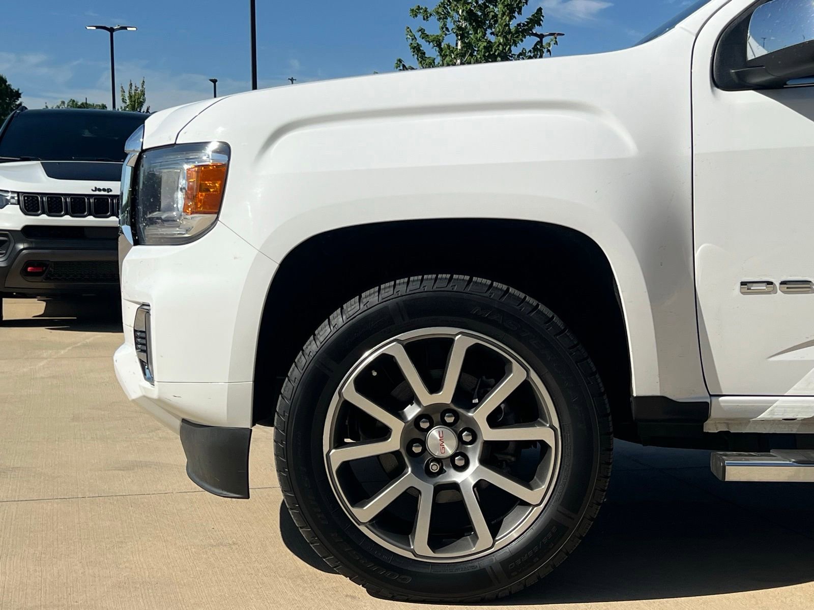 Used 2021 GMC Canyon Denali AWD/4WD image 9