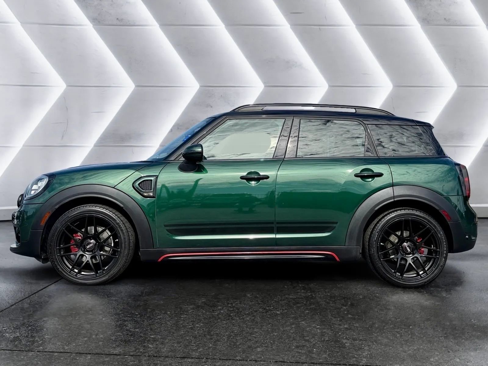Used 2018 MINI Cooper Countryman FWD image 5