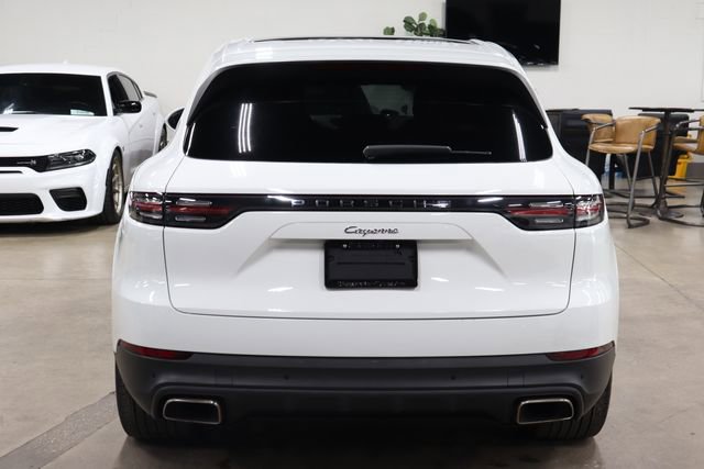 Used 2022 Porsche Cayenne Platinum Edition AWD/4WD image 4