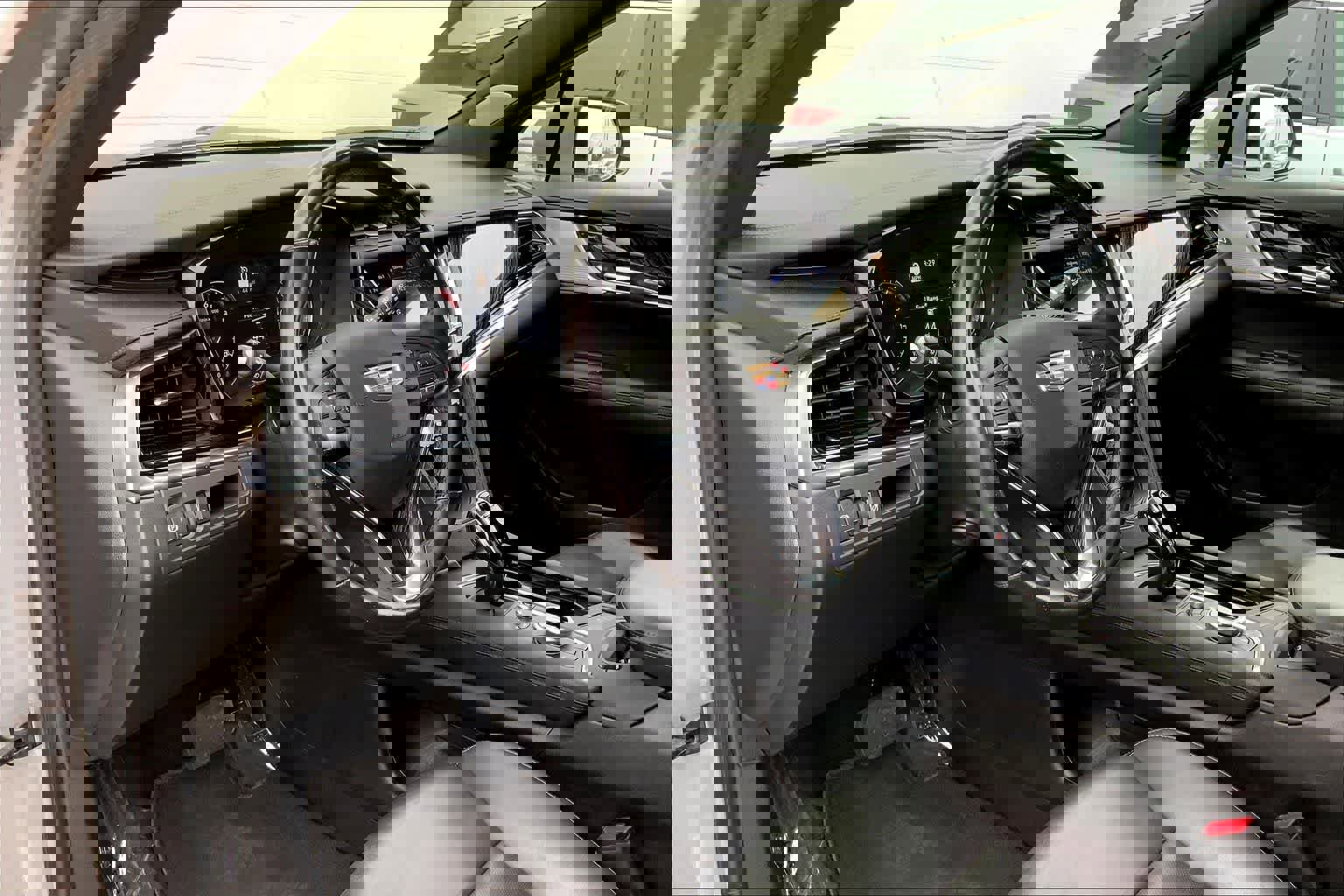 Used 2024 Cadillac XT6 Premium Luxury image 3