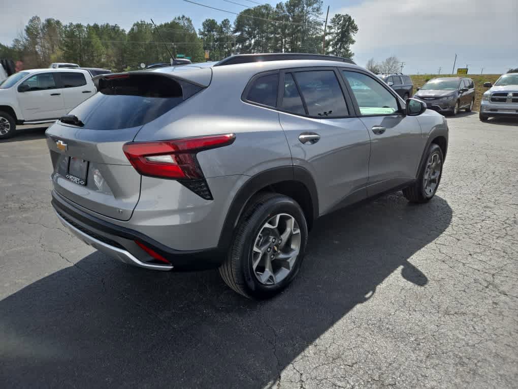 New 2026 Chevrolet Trax LT w/ LT Convenience Package image 7