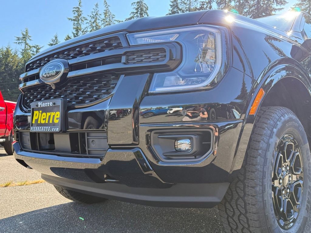 New 2026 Ford Ranger Lariat w/ Black Appearance Package AWD/4WD image 28
