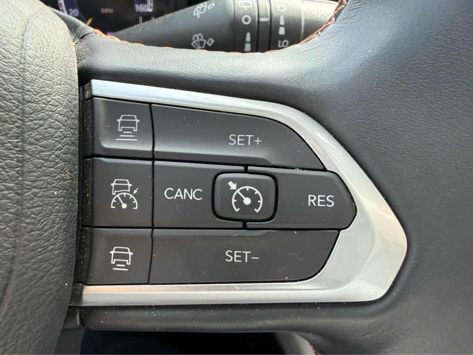 Used 2022 Jeep Compass Limited w/ Elite Group AWD/4WD image 18