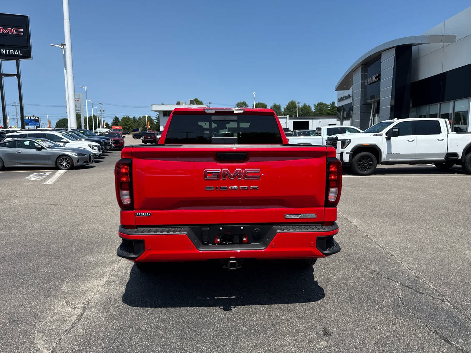 New 2026 GMC Sierra 1500 Elevation w/ Elevation Premium Package AWD/4WD image 4