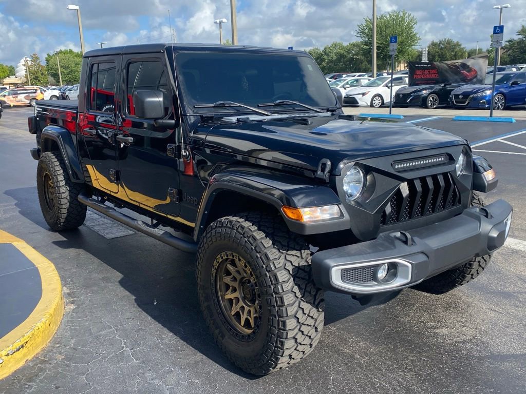 Used 2023 Jeep Gladiator Sport AWD/4WD image 2
