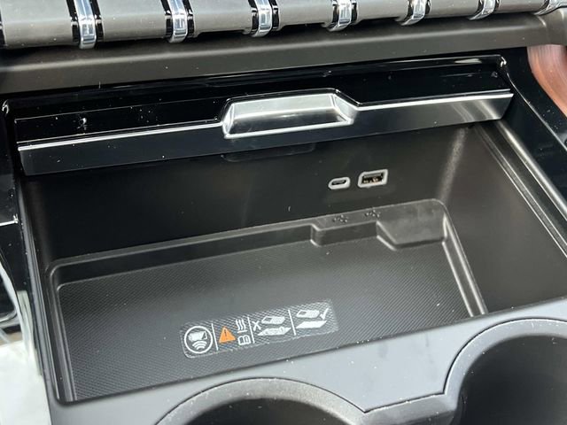 New 2026 GMC Yukon Denali w/ Sun & Power Step Package image 26