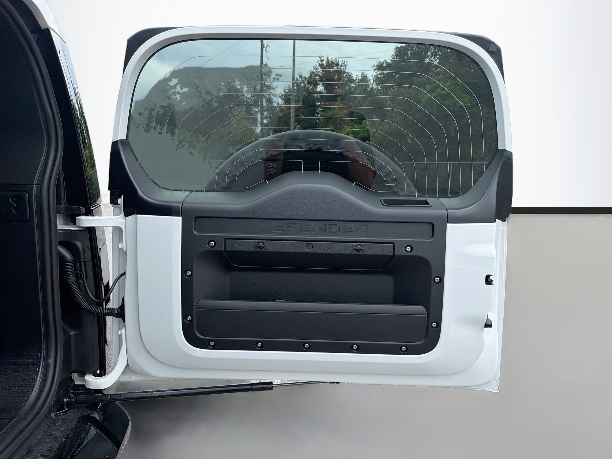 New 2026 Land Rover Defender 110 S AWD/4WD image 13
