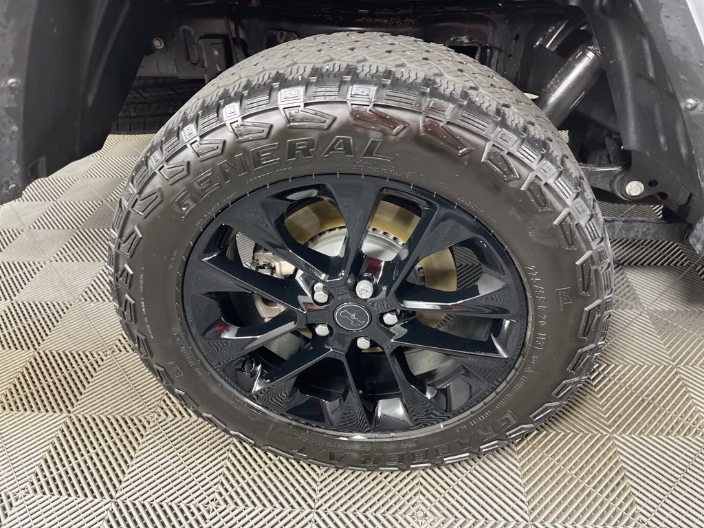 Used 2024 Jeep Gladiator Sport image 10