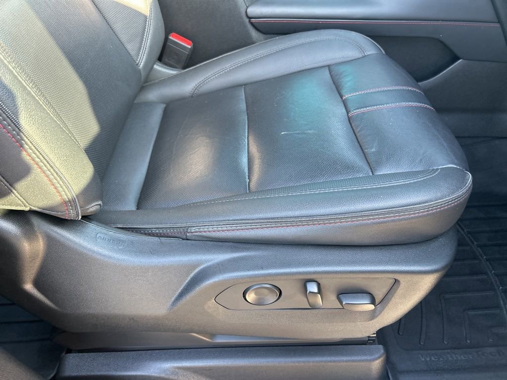 Used 2022 Chevrolet Suburban RST w/ Luxury Package image 48