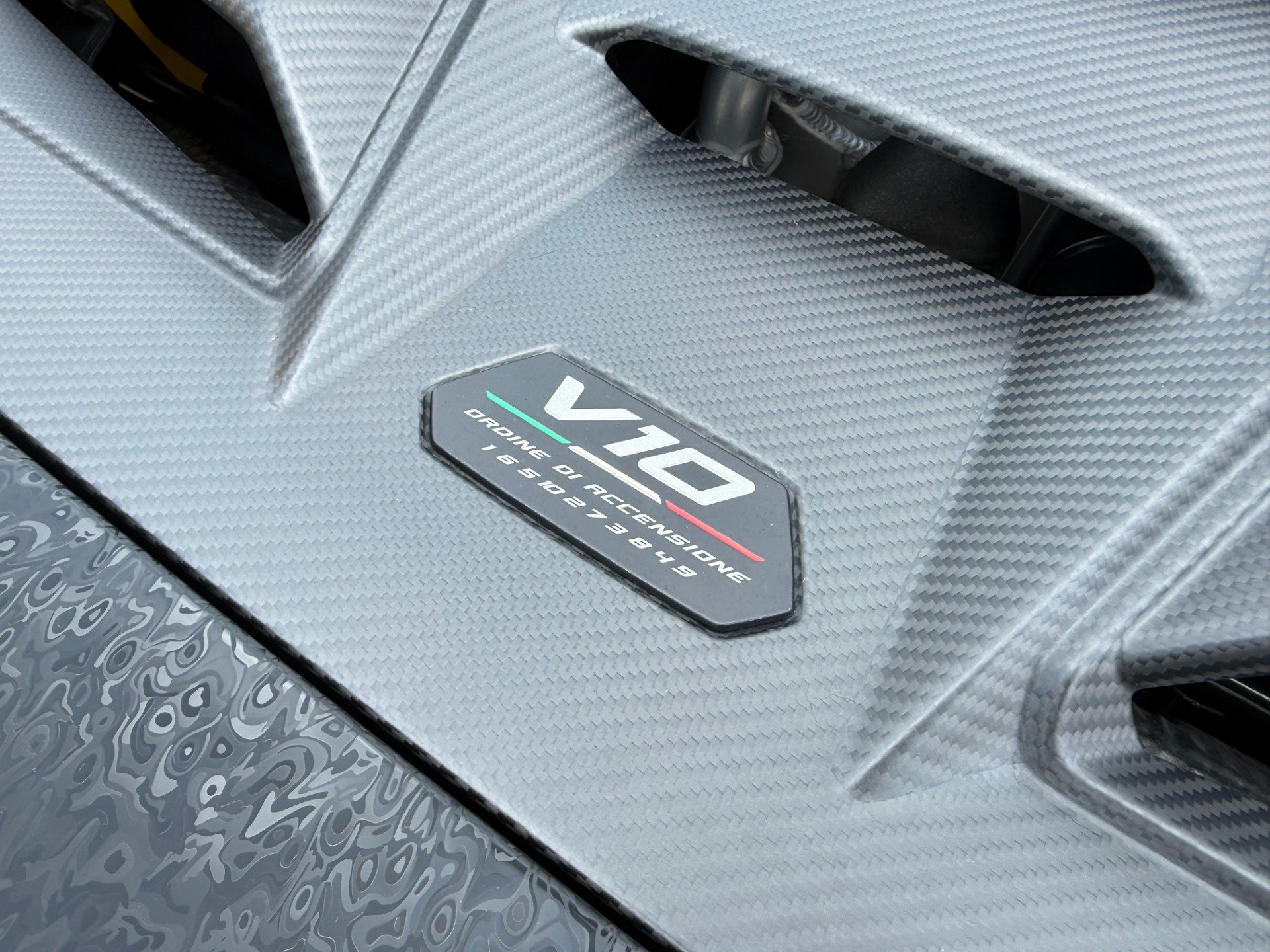 Used 2024 Lamborghini Huracan Tecnica RWD image 39