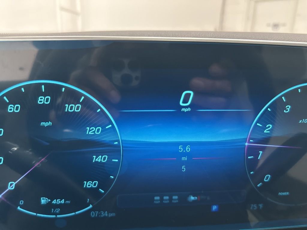 Used 2026 Mercedes-Benz GLC 300 image 12