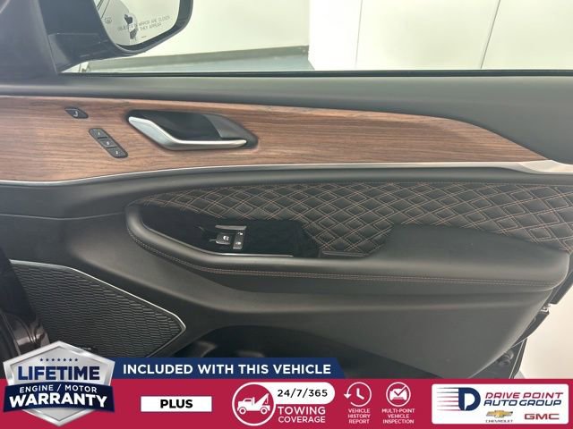 Used 2023 Jeep Grand Cherokee L Summit w/ Luxury Tech Group V image 41