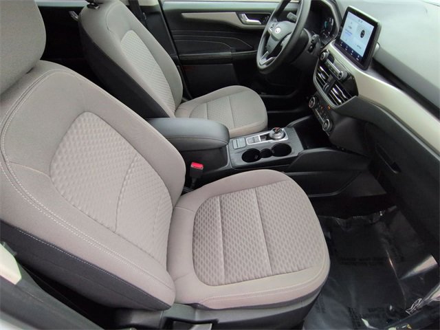 Used 2021 Ford Escape SE image 31