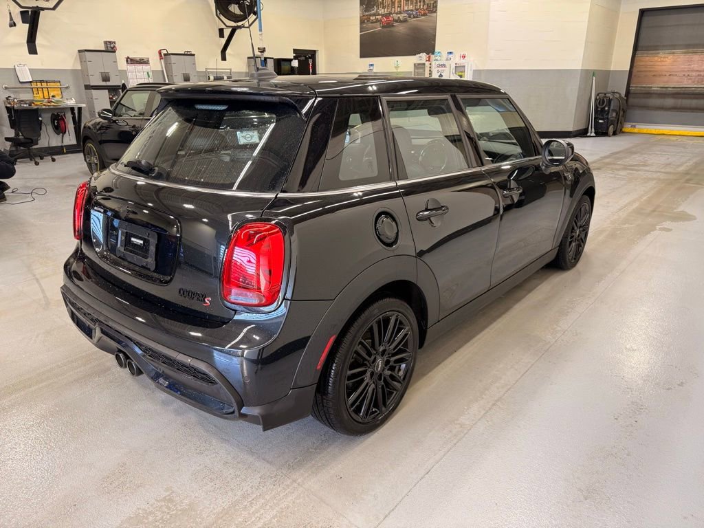 Used 2023 MINI Cooper S image 6