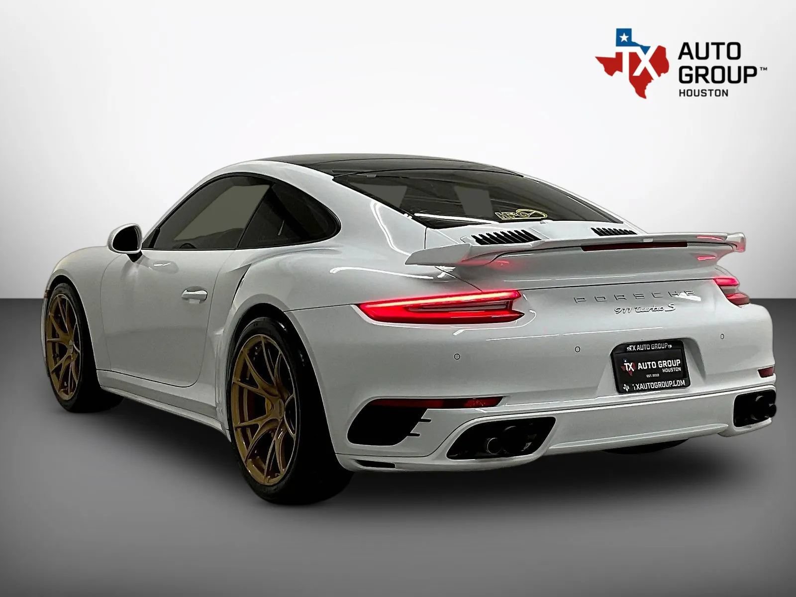 Used 2017 Porsche 911 Turbo S AWD/4WD image 43