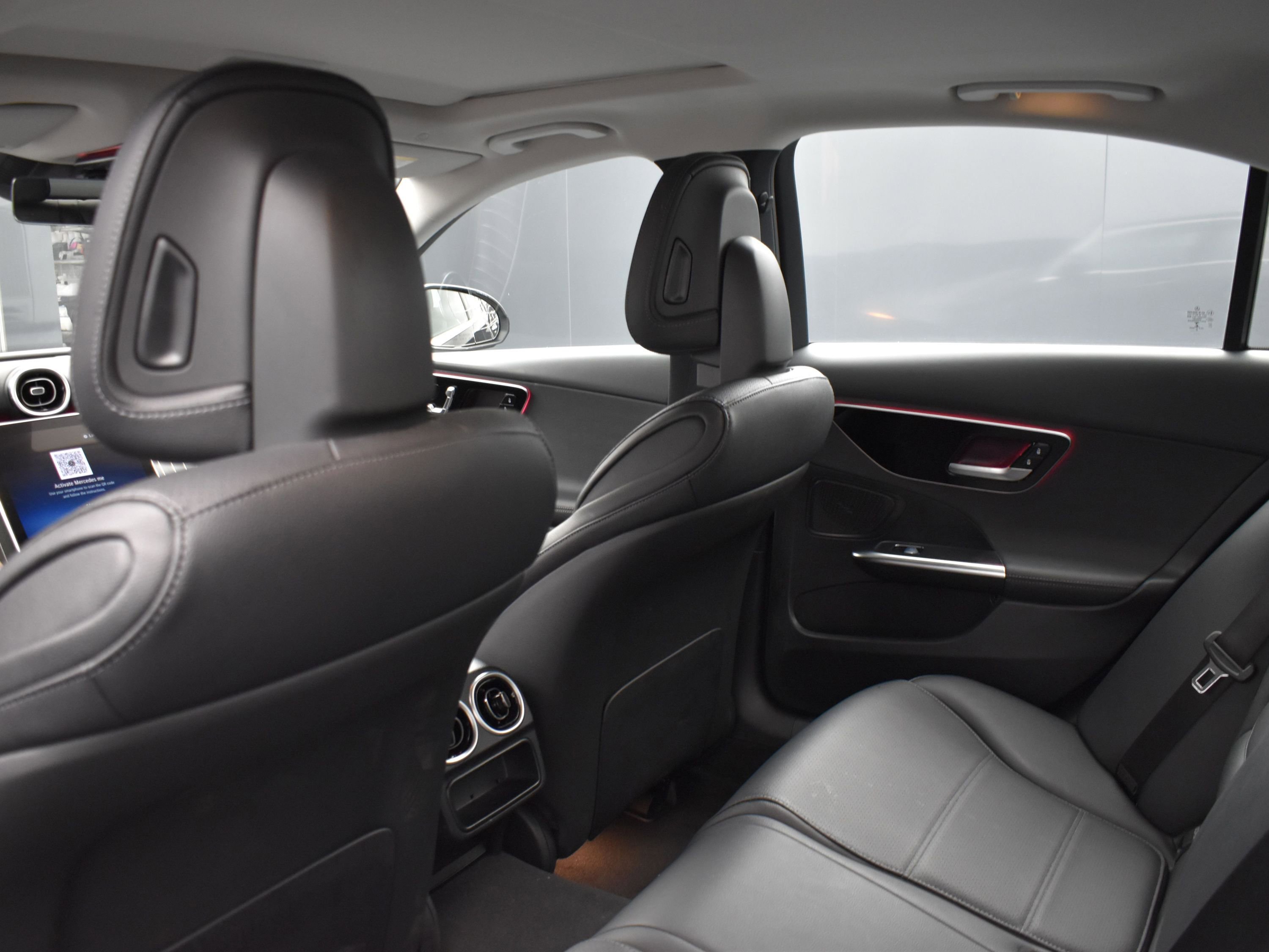 Used 2023 Mercedes-Benz C 300 Sedan image 9