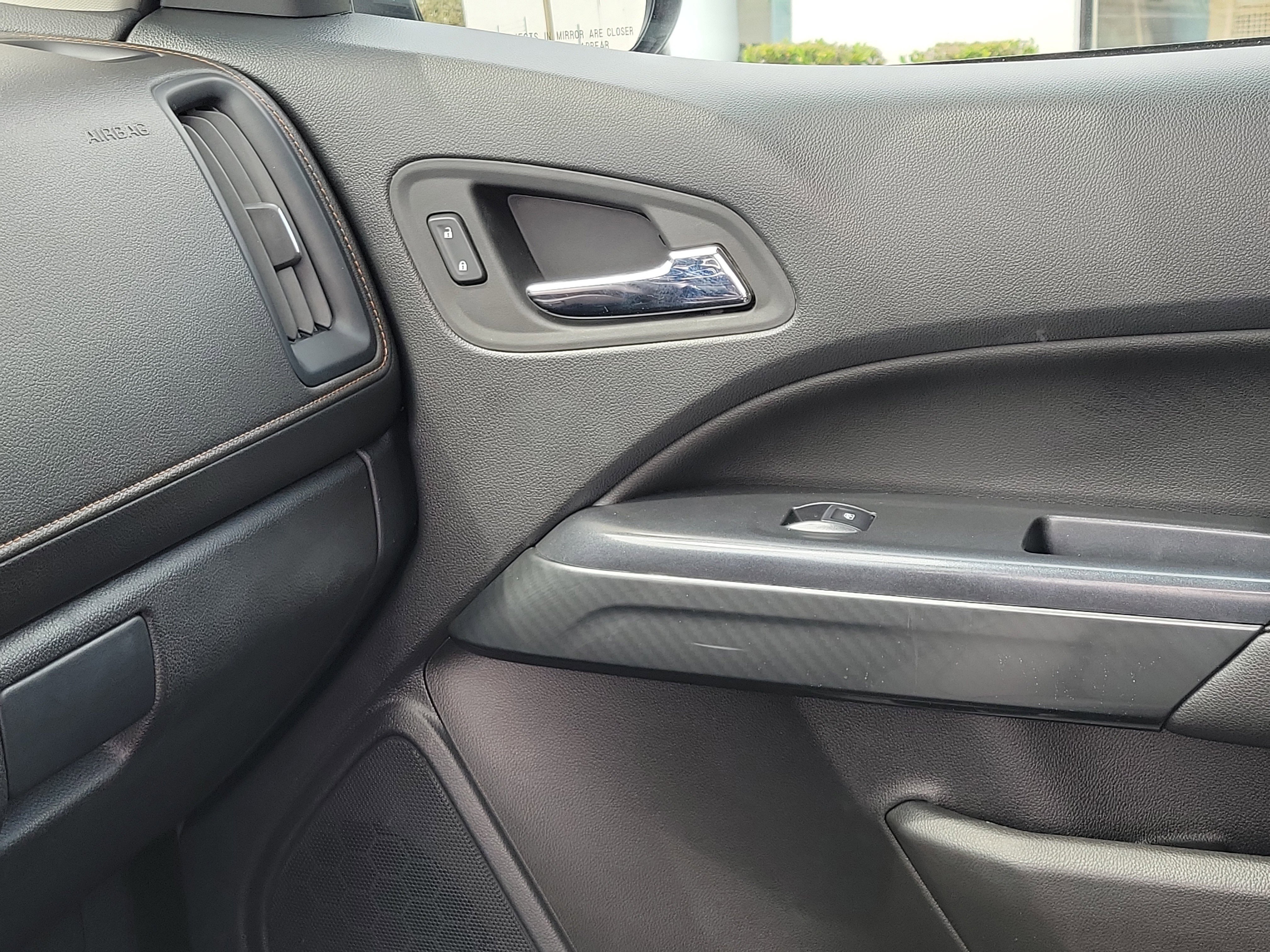 Used 2022 GMC Canyon AT4 image 31