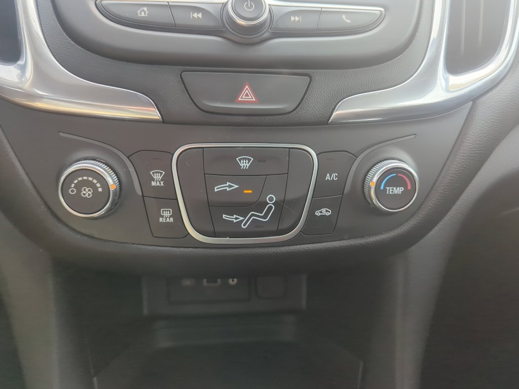Certified 2019 Chevrolet Equinox LT w/ LPO, Floor Liner Package AWD/4WD image 23