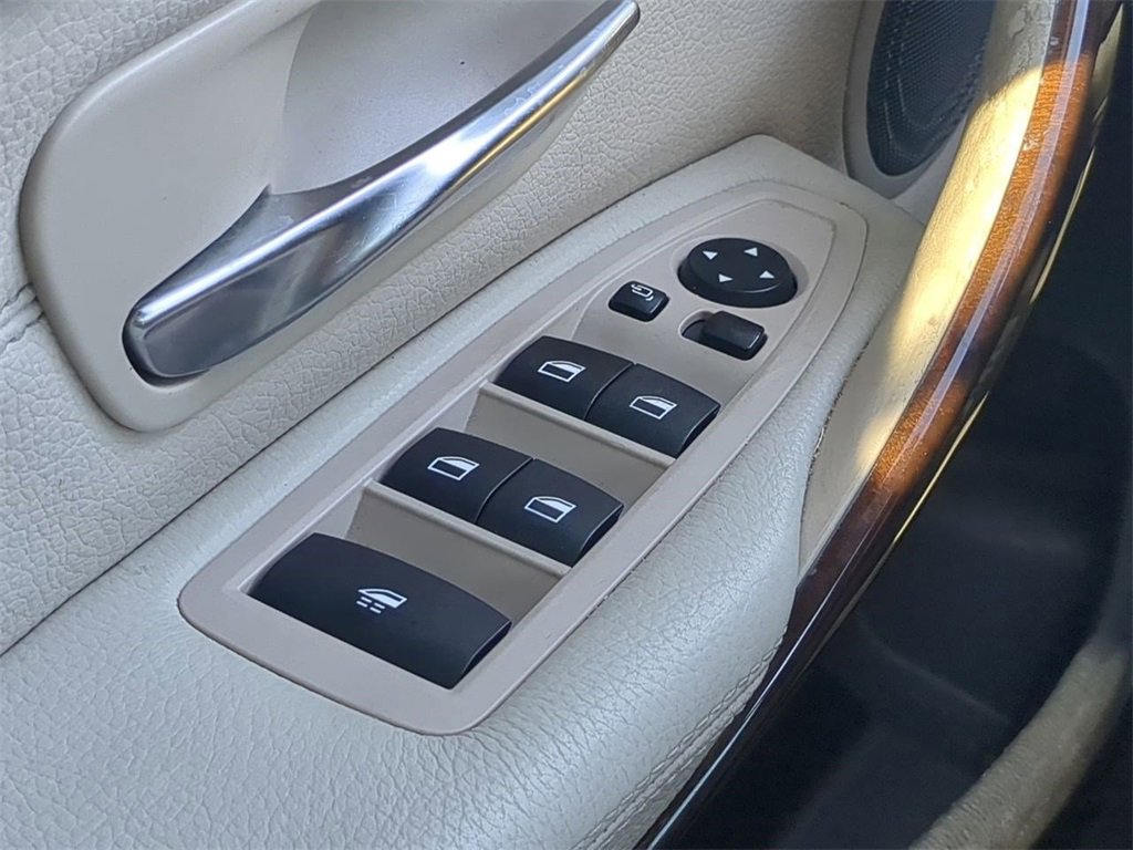 Used 2016 BMW 428i xDrive Convertible image 23