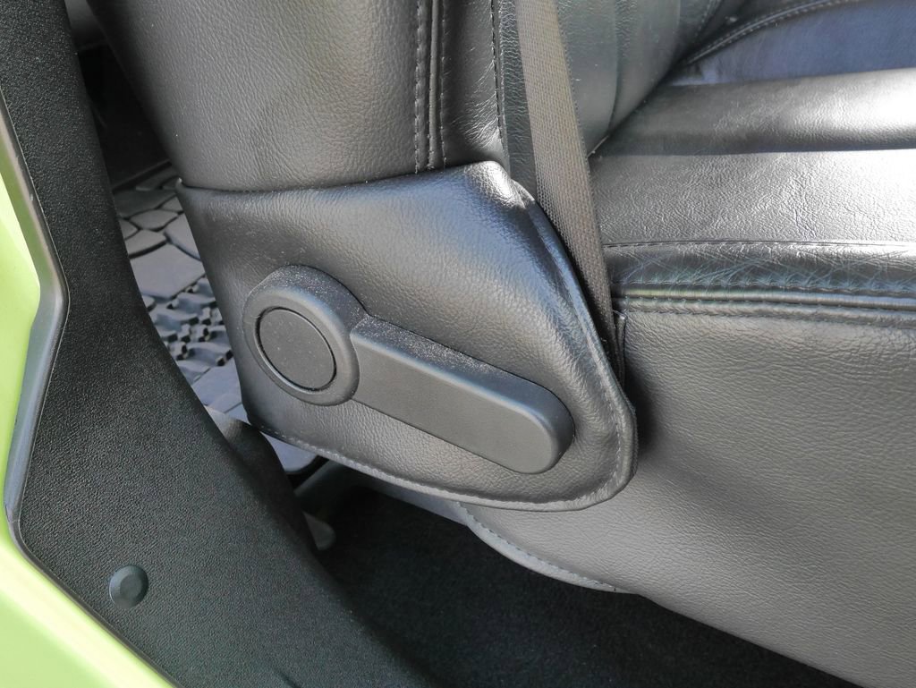 Used 2013 Jeep Wrangler Unlimited Sahara AWD/4WD image 13
