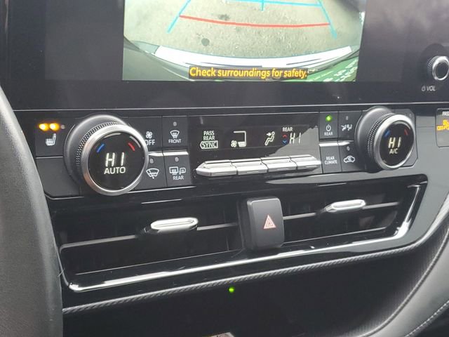 Used 2023 Toyota Highlander XSE image 18