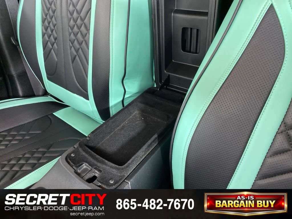 Used 2018 Jeep Grand Cherokee Laredo AWD/4WD image 24
