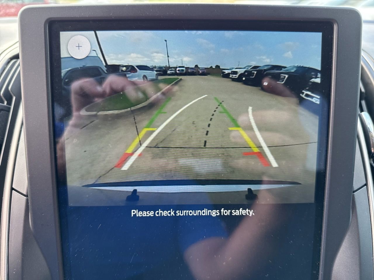 Used 2022 Ford Edge SE image 26