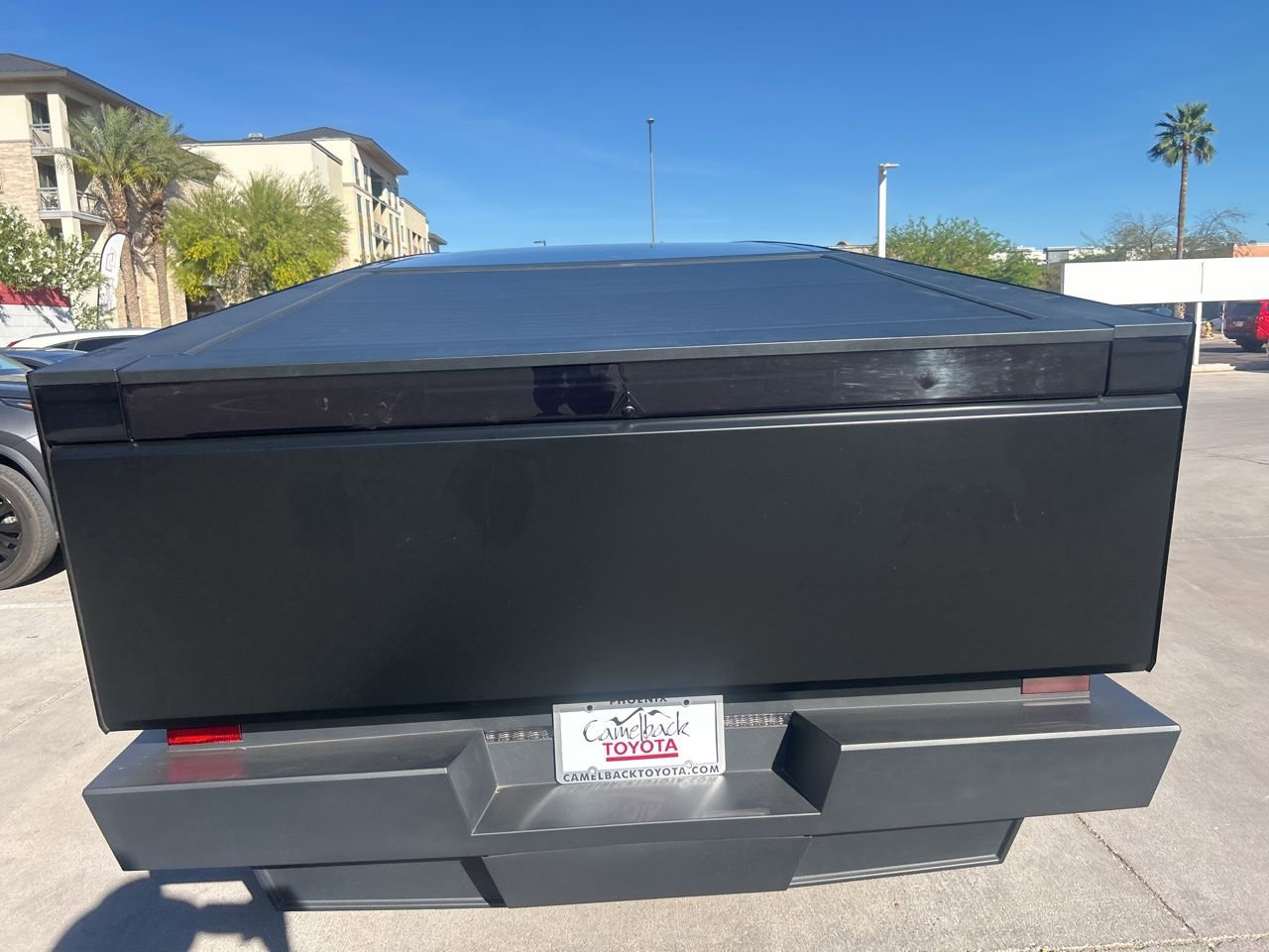 Used 2025 Tesla Cybertruck AWD Crew Cab image 6