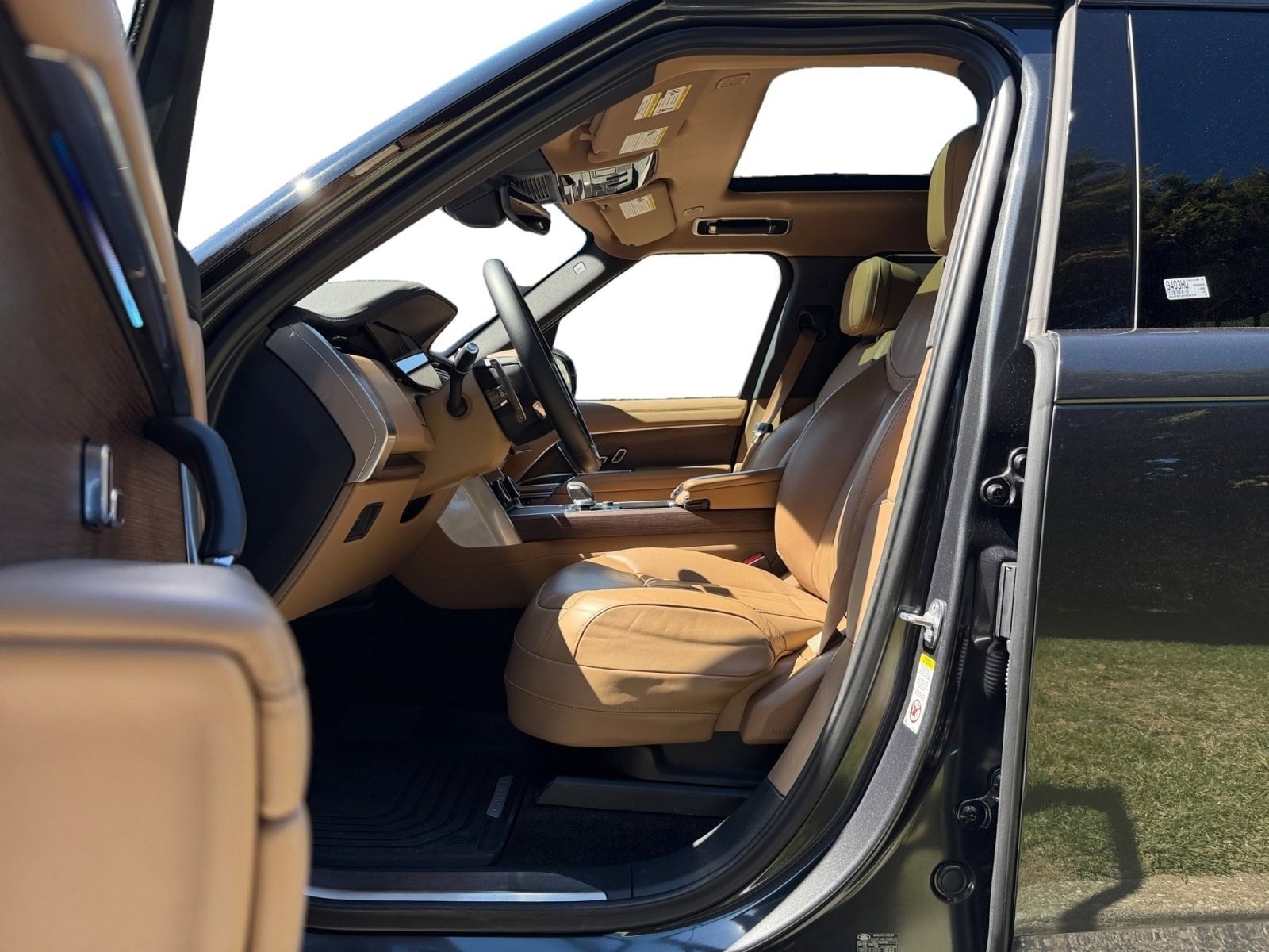 Certified 2023 Land Rover Range Rover SE image 10