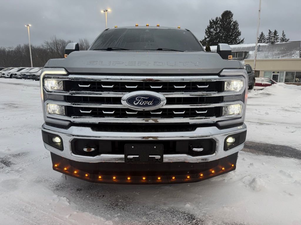 Used 2023 Ford F350 Lariat w/ Chrome Package image 10