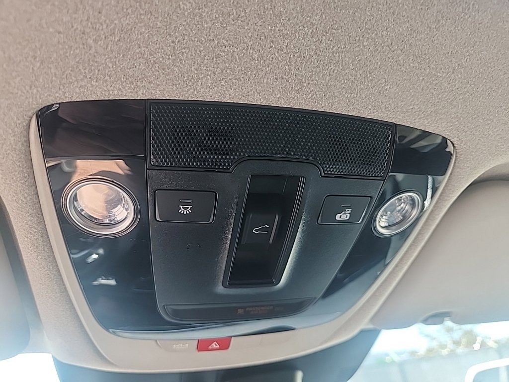Certified 2023 Kia Niro Wave FWD image 24