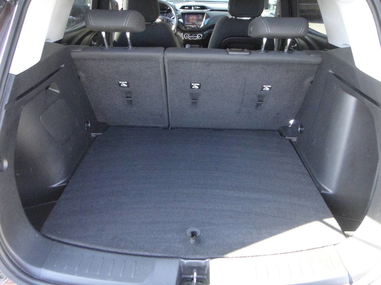 Used 2023 Chevrolet TrailBlazer LT w/ Convenience Package image 14