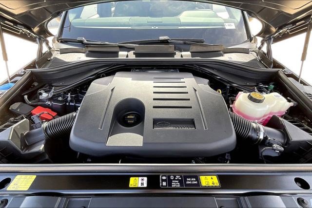 New 2025 Land Rover Range Rover Sport image 13